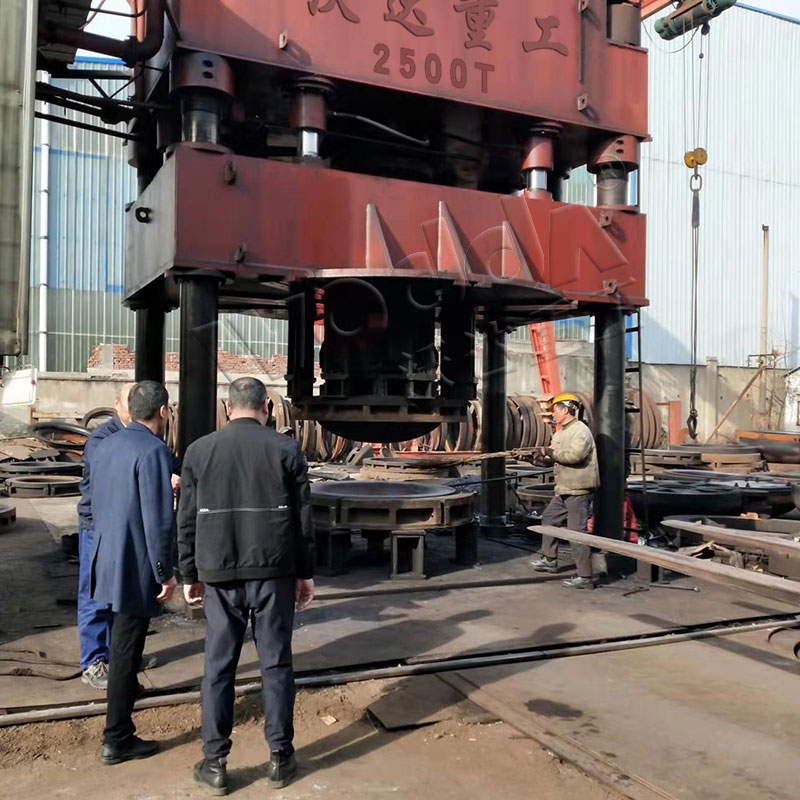 封頭油壓機(jī) 封頭油壓機(jī)