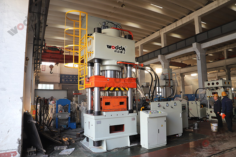 不銹鋼地溝蓋板成型液壓機(jī) 不銹鋼地溝蓋板成型液壓機(jī)