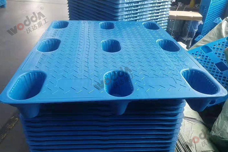 塑料托盤生產(chǎn)設(shè)備機(jī)器-800噸四柱液壓機(jī) 塑料托盤生產(chǎn)設(shè)備機(jī)器-800噸四柱液壓機(jī)