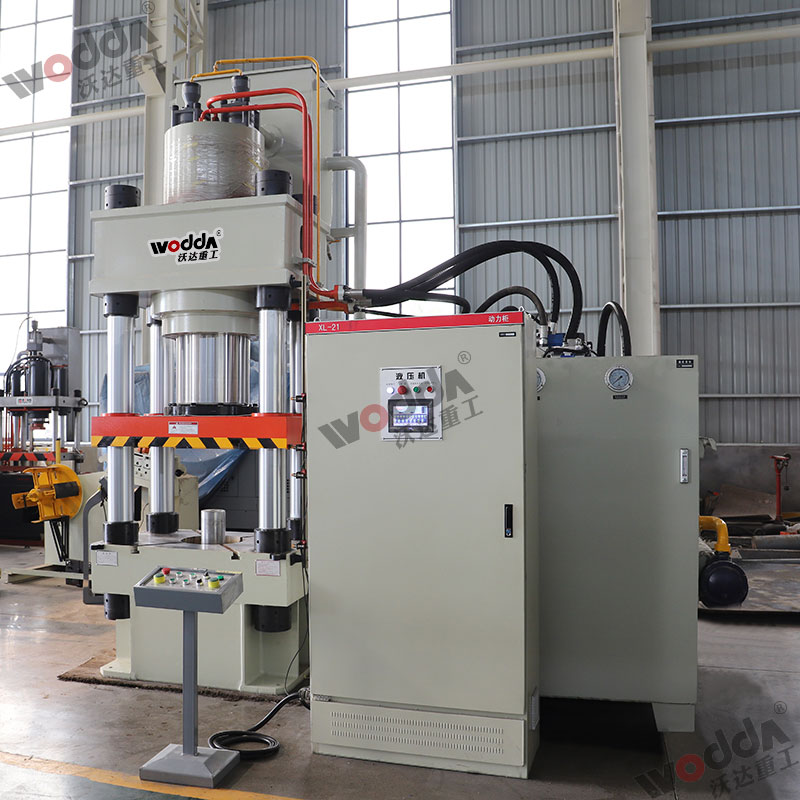 500噸熱模鍛液壓機(jī) 500噸熱模鍛液壓機(jī)