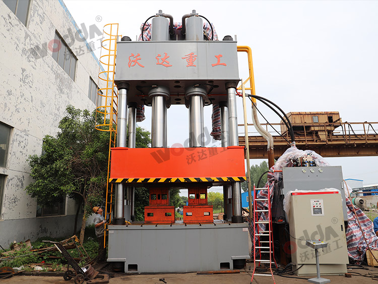 2000噸四柱液壓機模壓玻璃鋼風(fēng)機 2000噸四柱液壓機模壓玻璃鋼風(fēng)機