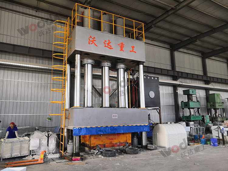 2000噸玻璃鋼化糞池液壓機 2000噸玻璃鋼化糞池液壓機