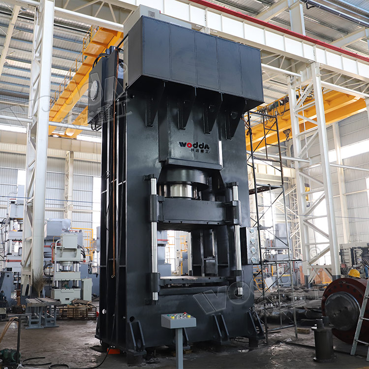 1800噸框架油壓機(jī)車間調(diào)試 1800噸框架油壓機(jī)車間調(diào)試