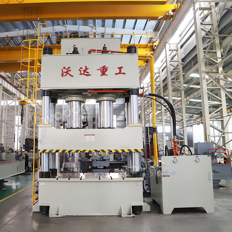 1000噸復(fù)合材料成型液壓機(jī)(四柱式) 1000噸復(fù)合材料成型液壓機(jī)(四柱式)