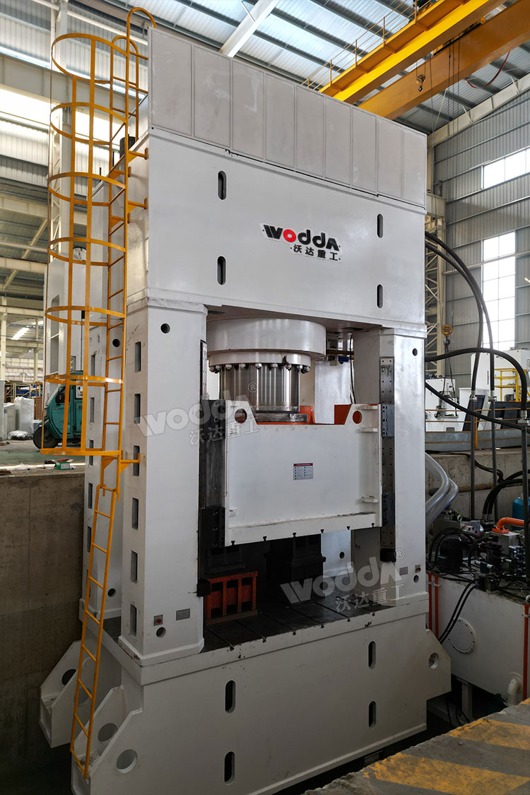 2500噸熱模鍛液壓機(jī)