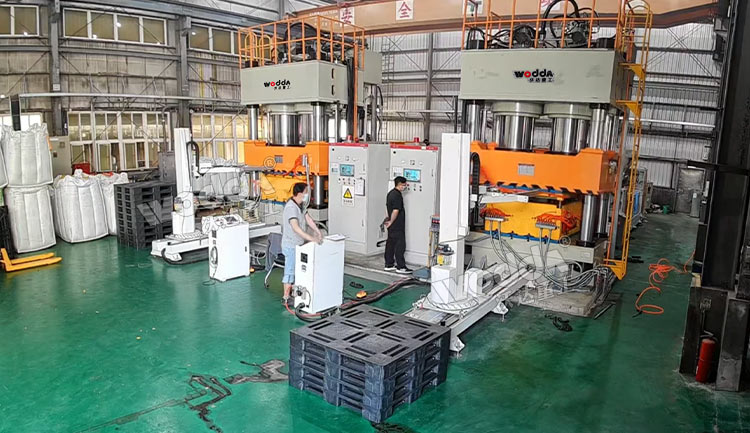 塑料托盤模壓成型