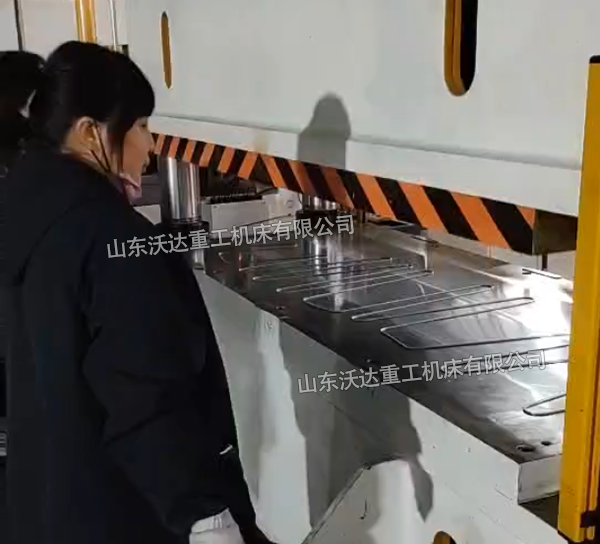 500噸四柱液壓機校平冷鏈鋁管 500噸四柱液壓機校平冷鏈鋁管