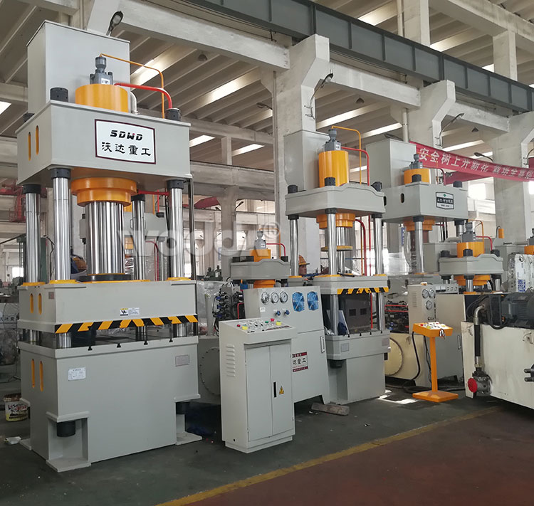 315噸四柱液壓機(jī) 315噸四柱液壓機(jī)